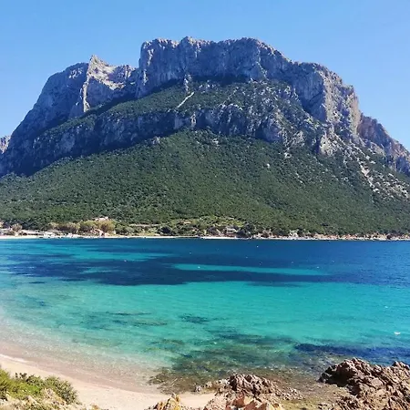 Iss Travel, Stazzu Fioritu - Ground Floor Apartments With Sea View San Teodoro  Exterior photo