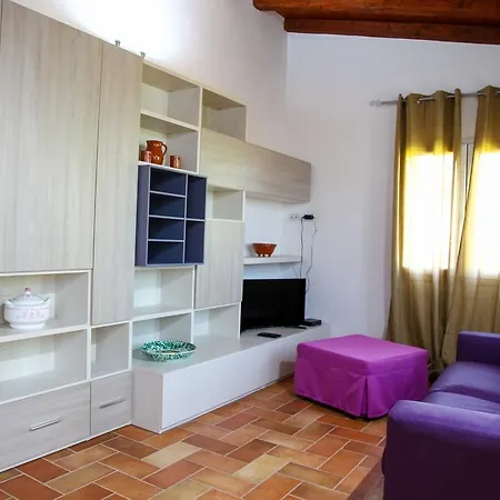Iss Travel, Stazzu Fioritu - Ground Floor Apartments With Sea View San Teodoro  Exterior photo