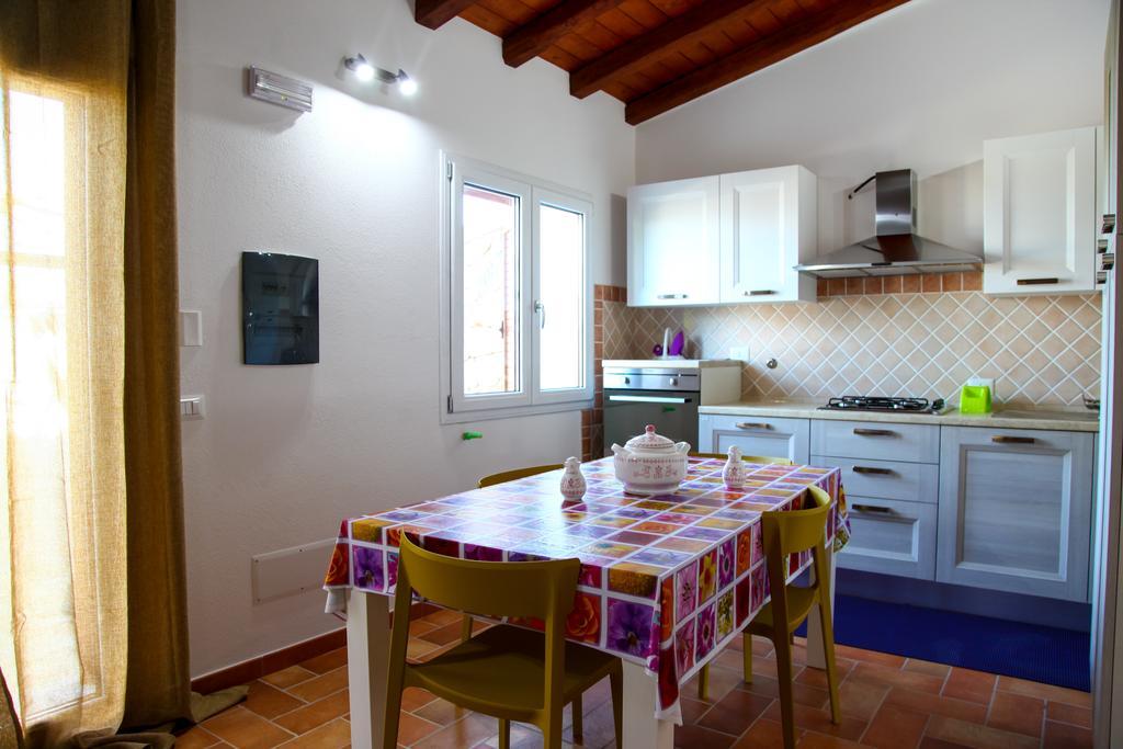 Holiday home Iss Travel, Stazzu Fioritu - Ground Floor Apartments With Sea View San Teodoro (Sardinia)