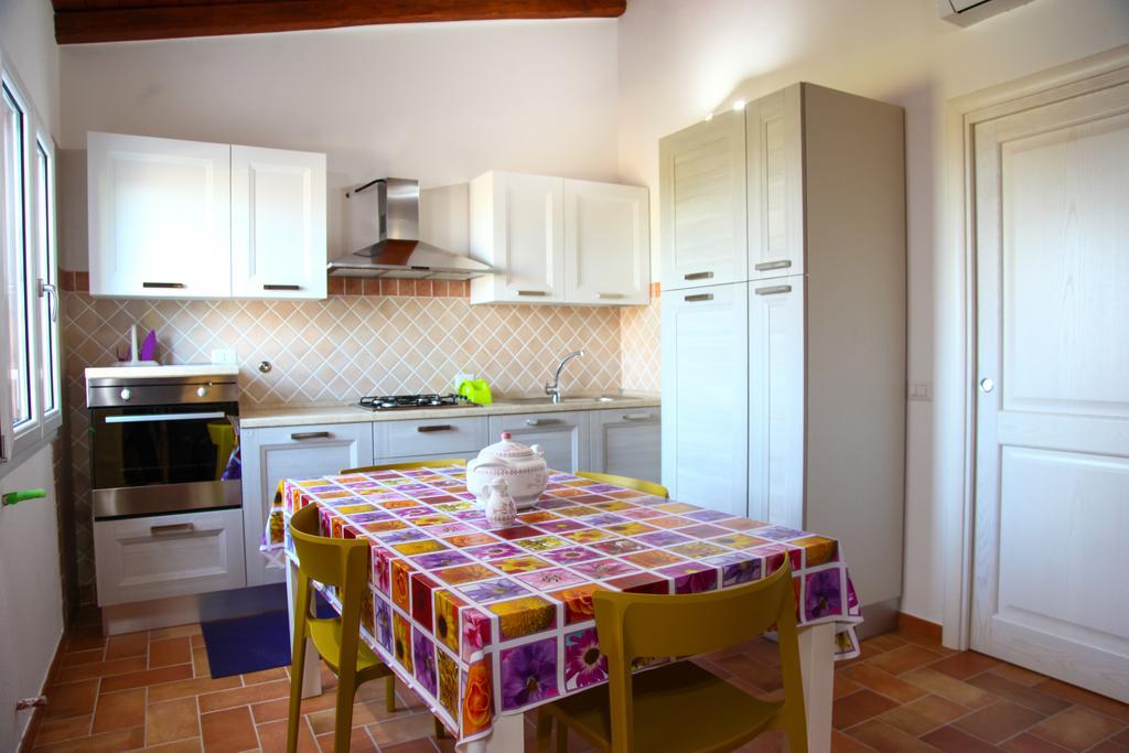 Iss Travel, Stazzu Fioritu - Ground Floor Apartments With Sea View * San Teodoro (Sardinia)
