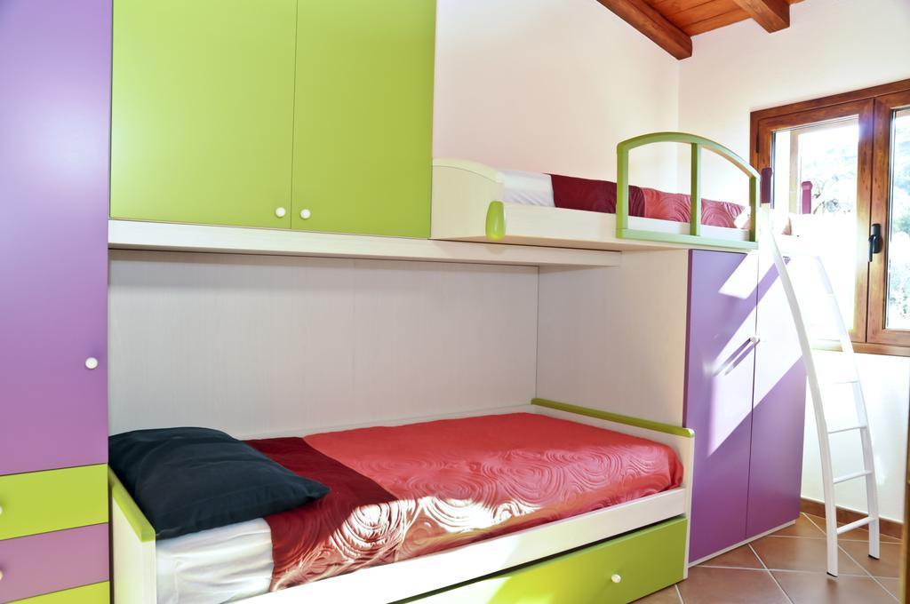 Iss Travel, Stazzu Fioritu - Ground Floor Apartments With Sea View * San Teodoro (Sardinia)