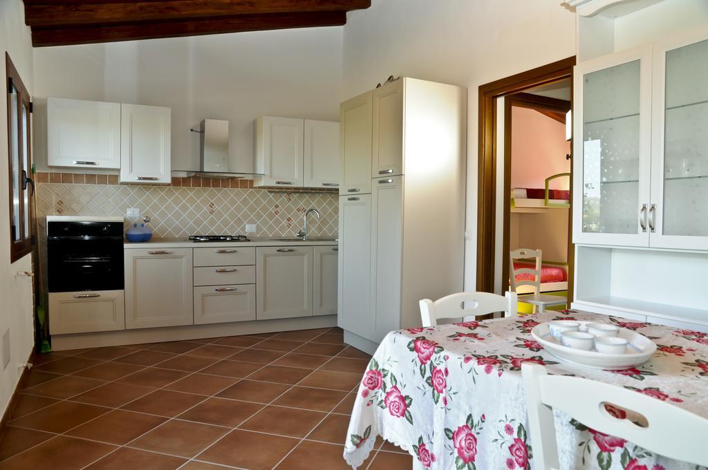 Iss Travel, Stazzu Fioritu - Ground Floor Apartments With Sea View San Teodoro (Sardinia)